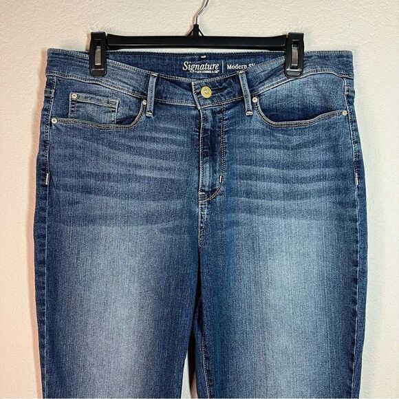 Signature by Levi's Medium Blue High Rise Modern Slim Jeans Womens Size 33 - Picture 2 of 9